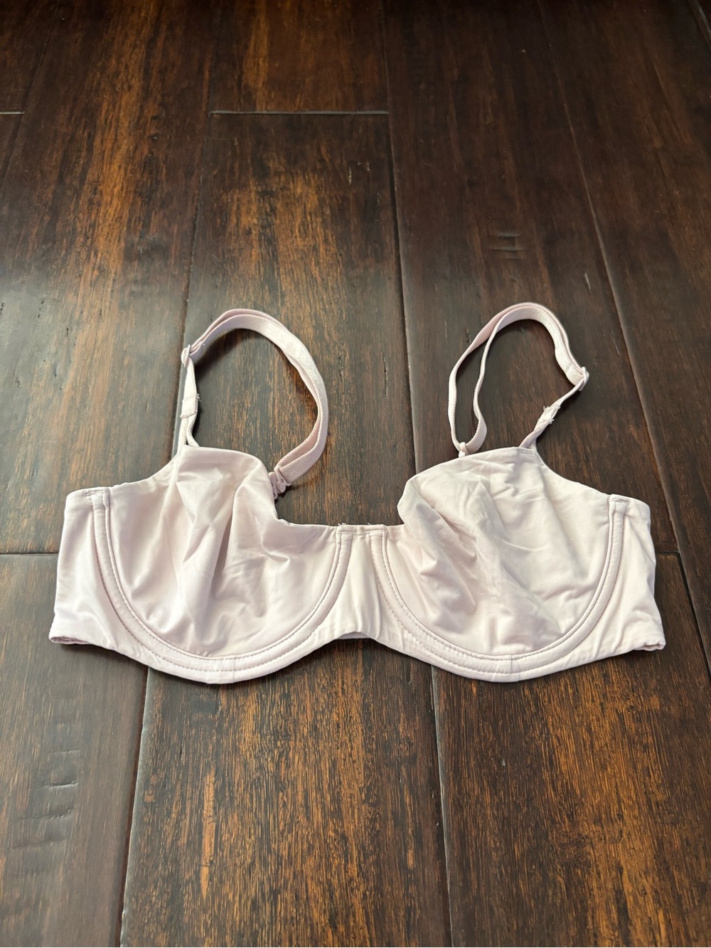 Victoria’s Secret Dream Angels Push Up Without Padding Size 32C light Pink